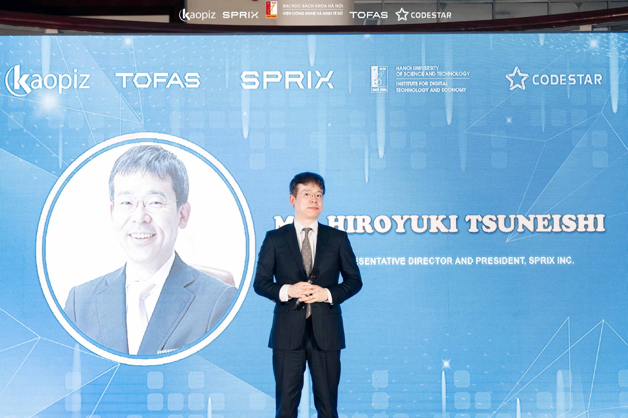 CEO of SPRIX Inc