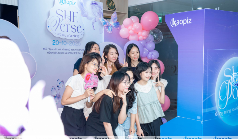 Kaopiz Vietnamese Women’s Day 2025: Photobooth