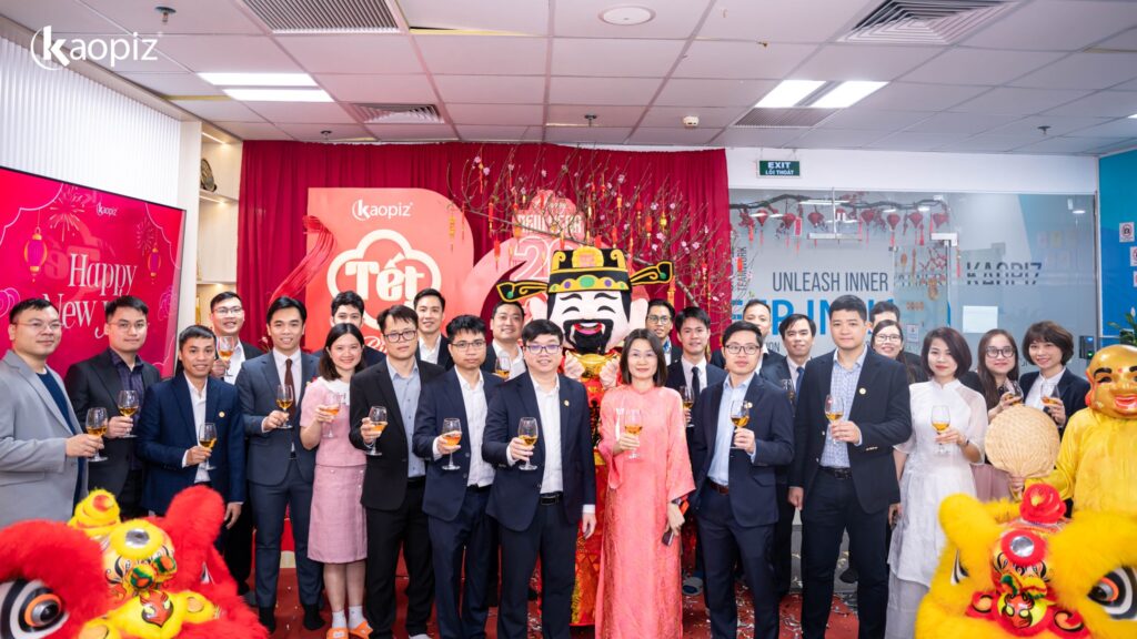 Kaopiz leadership meeting to launch 2026 global growth strategy