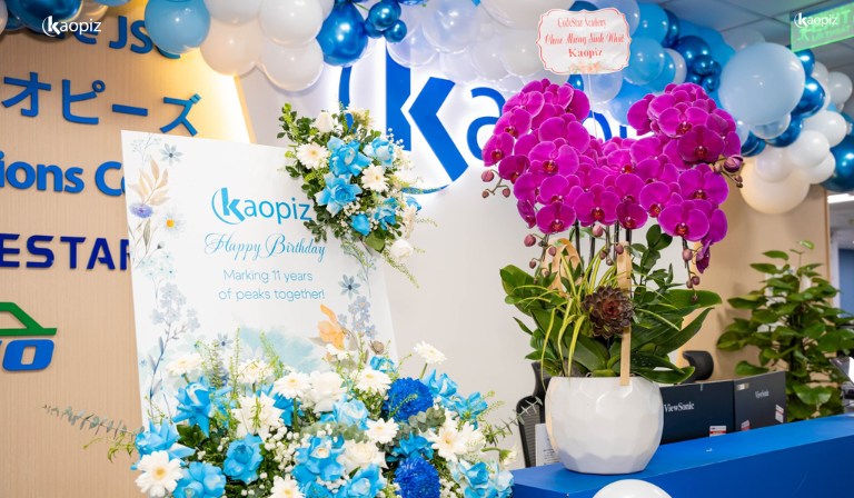 https://kaopiz.com/wp-content/uploads/2025/10/創立11周年を祝う-―-次なる飛躍への決意.png