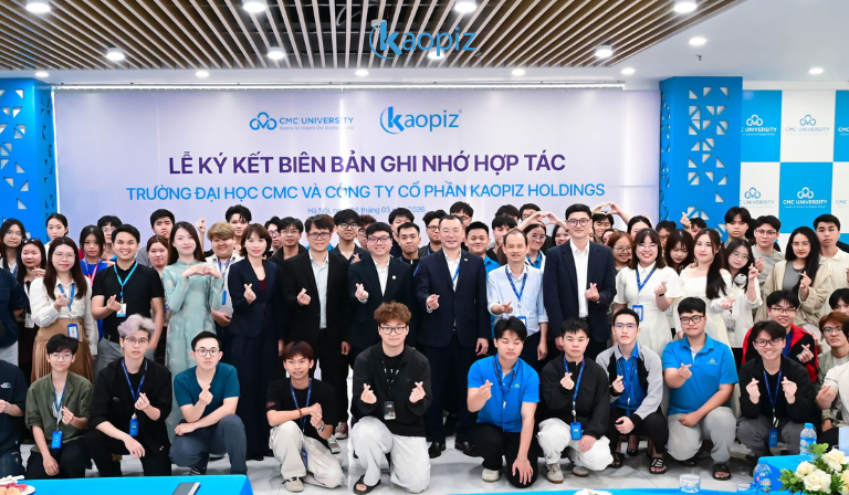 https://kaopiz.com/wp-content/uploads/2026/03/カオピーズ、CMC大学との協力で国際水準のIT人材育成を推進.png